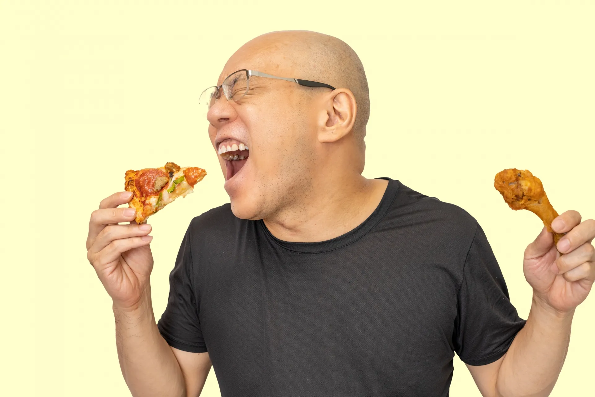 食欲を抑えられない40代既婚男性