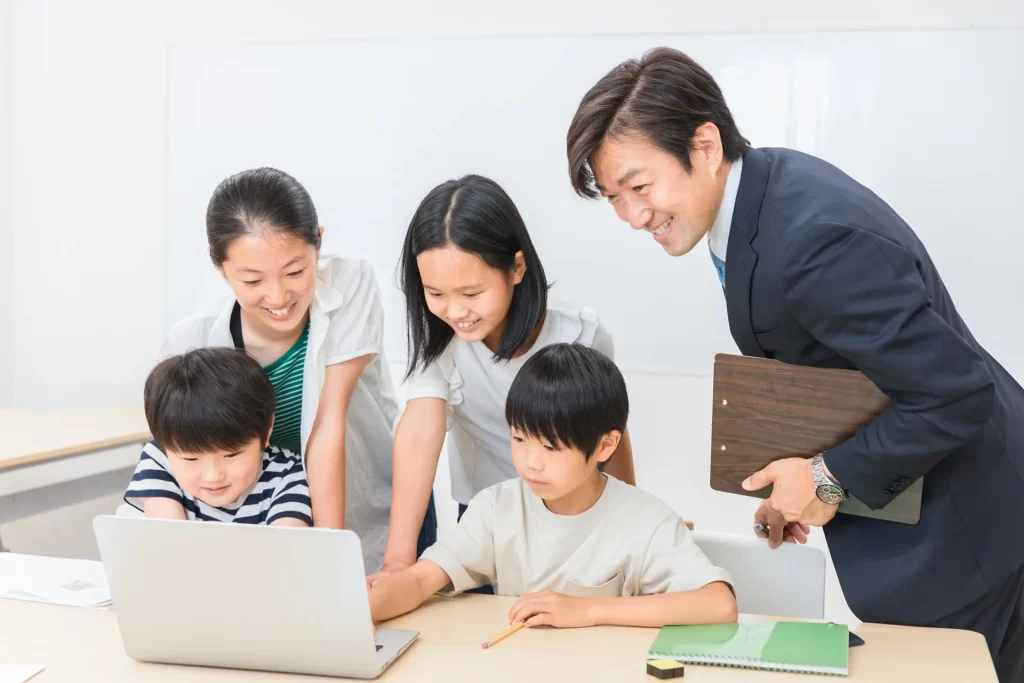 塾講師を辞めたいと思っている男性講師
